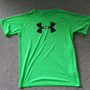 Boys Under Armour T shirt